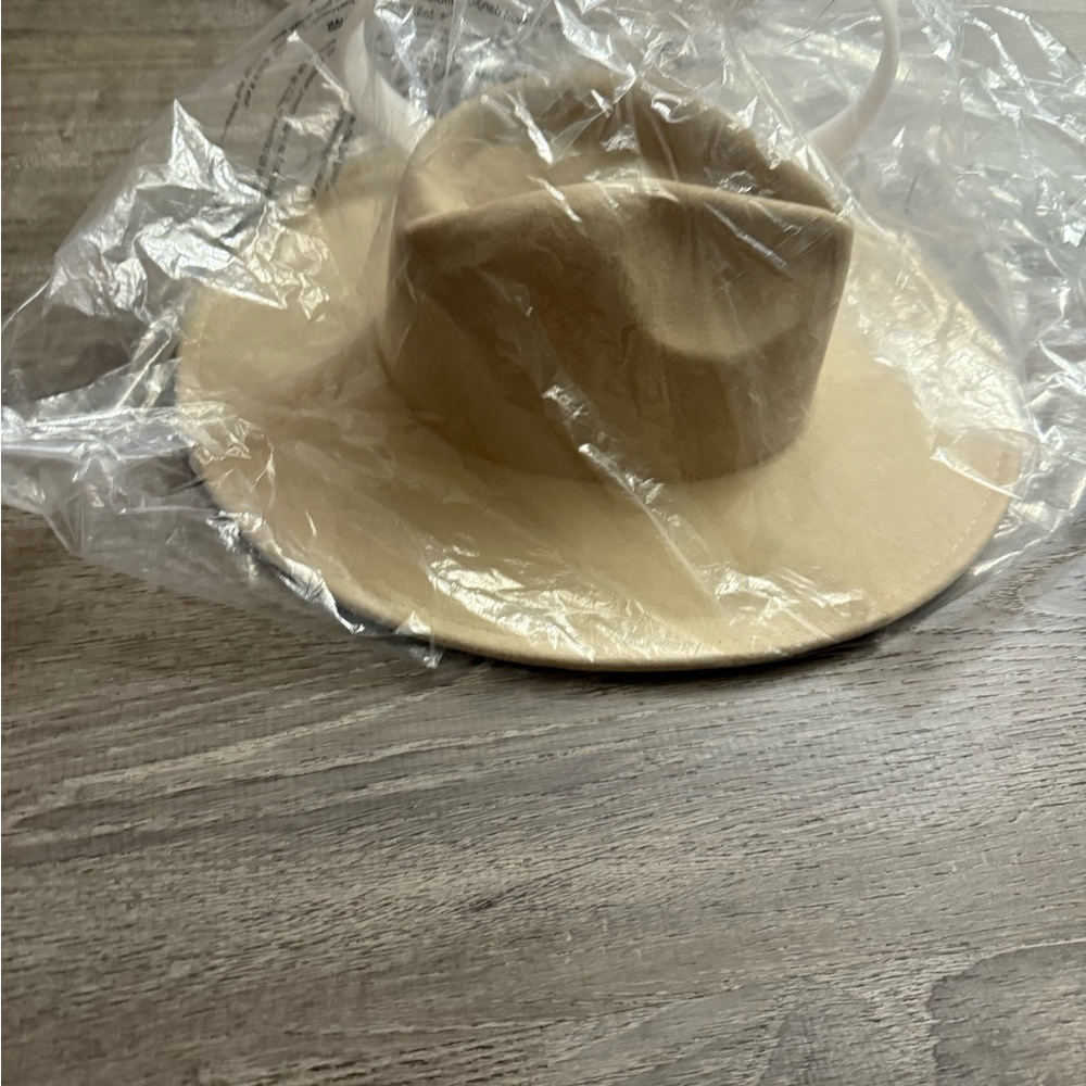 Stylish Ivory Wide-Brim Hat